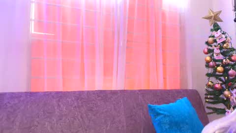 Olivia  online show from 12-04-25, 06:38