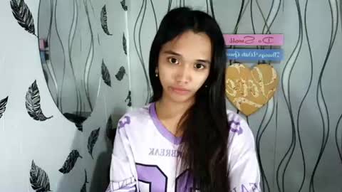 Snapshot of olivianiczxasshieerrraa6 chatting on 06-15-26, 10:39 NICOLE online show from 06-15-26, 10:39