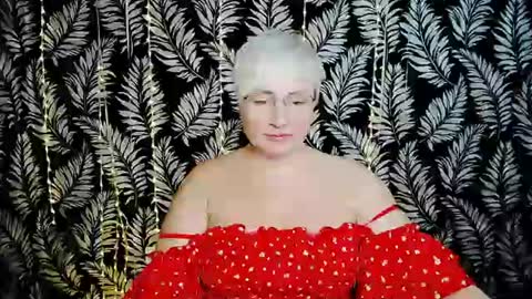 Snapshot of oliviaoskar_ chatting on 06-22-26, 10:23 Kelly online show from 06-22-26, 10:23
