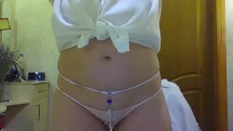 oliviaparadise online show from 12-16-24, 05:11