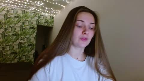 Olivia online show from 12-17-25, 05:13