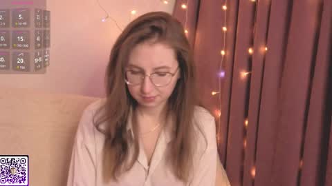 Kylie online show from 04-08-26, 07:25