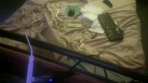 Snapshot of olivier_21 chatting on 06-05-26, 12:11 olivier_21 online show from 06-05-26, 12:11