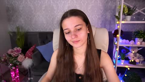 Snapshot of olivkablush chatting on 01-08-25, 07:03 Olivia online show from 01-08-25, 07:03