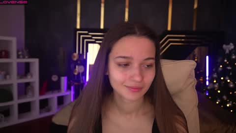 Snapshot of olivkablush chatting on 01-11-25, 07:17 Olivia online show from 01-11-25, 07:17