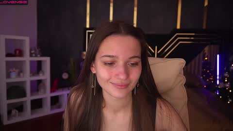 Snapshot of olivkablush chatting on 01-11-25, 10:19 Olivia online show from 01-11-25, 10:19