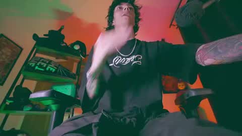     online show from 07-10-26, 03:44