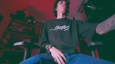     online show from 07-18-26, 09:35