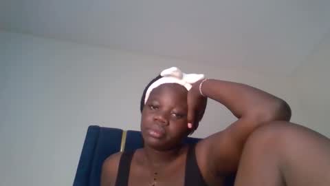 ollleina online show from 03-12-26, 08:53