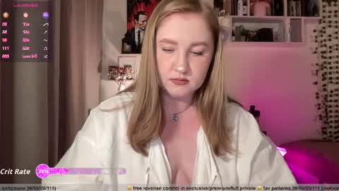 Snapshot of ollydoll chatting on 07-18-26, 09:18 OllyDoll online show from 07-18-26, 09:18