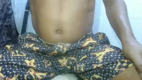 OlySantos online show from 05-11-26, 12:22