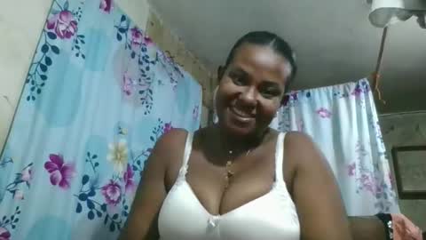 olyvienne90 online show from 12-22-25, 08:11