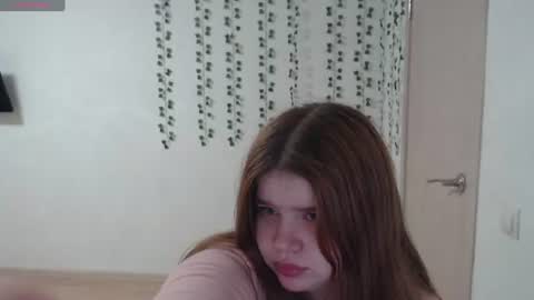  MellY  online show from 06-15-26, 08:22