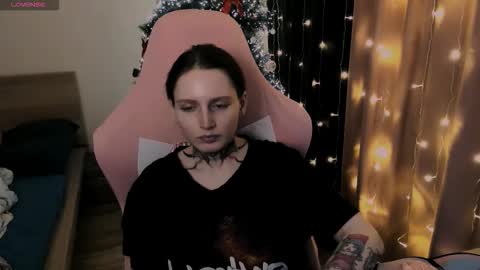 on_yxxx online show from 11-26-25, 08:32