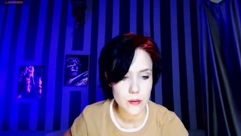 Snapshot of onaloon chatting on 09-23-25, 02:14 onaloon online show from 09-23-25, 02:14