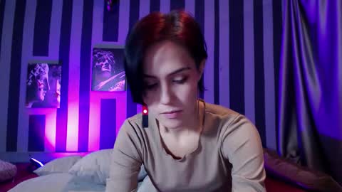 Snapshot of onaloon chatting on 10-23-25, 01:16 onaloon online show from 10-23-25, 01:16