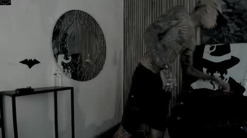     ... online show from 12-15-25, 03:44