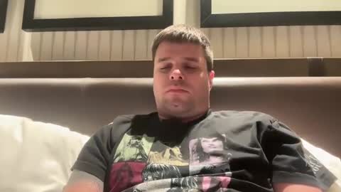 Snapshot of onceaweekview chatting on 12-31-24, 01:04 onceaweekview online show from 12-31-24, 01:04