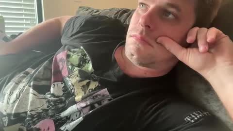 Snapshot of onceaweekview chatting on 03-03-25, 08:32 onceaweekview online show from 03-03-25, 08:32