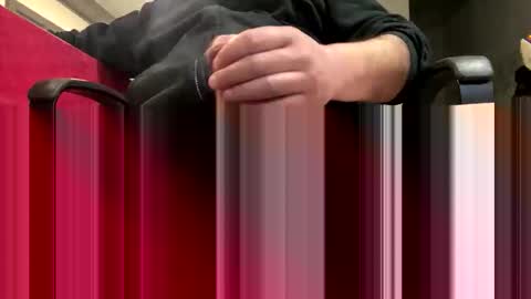 Snapshot of oneball_xxx chatting on 01-19-26, 10:41 oneball_xxx online show from 01-19-26, 10:41