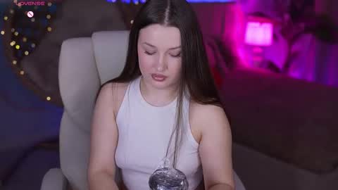 L A Y A online show from 03-24-26, 07:24