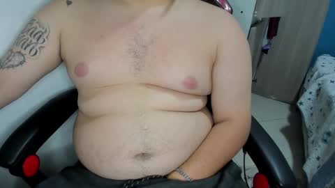 Snapshot of onewhiteboichub chatting on 02-22-26, 03:29 Andres INDEPENDENT MODEL online show from 02-22-26, 03:29