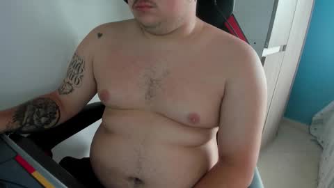 Snapshot of onewhiteboichub chatting on 02-23-26, 04:37 Andres INDEPENDENT MODEL online show from 02-23-26, 04:37