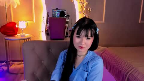 Mina online show from 02-18-26, 08:38