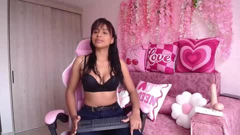 Snapshot of onix_ebony chatting on 02-23-26, 01:08 onix_ebony online show from 02-23-26, 01:08