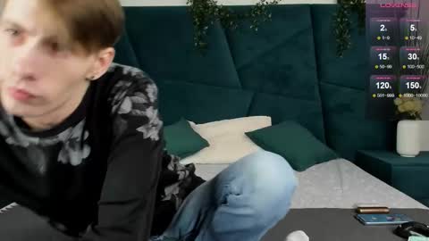 Snapshot of only_eric chatting on 11-21-25, 07:40 Erick online show from 11-21-25, 07:40