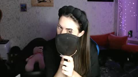 Amalia online show from 04-13-26, 05:29