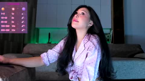 Amelia online show from 01-22-25, 05:06