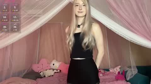 Snapshot of onlyeva1 chatting on 06-07-26, 08:18 Eva online show from 06-07-26, 08:18