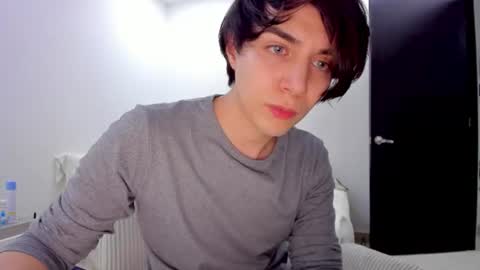 Snapshot of onlysergio chatting on 07-19-26, 05:22 Sergio online show from 07-19-26, 05:22