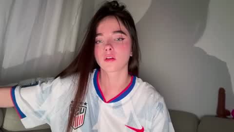 Snapshot of onlysophia chatting on 07-02-26, 03:23 Sophia online show from 07-02-26, 03:23