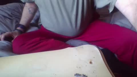 Snapshot of ontheedge83 chatting on 03-03-25, 08:27 ontheedge83 online show from 03-03-25, 08:27