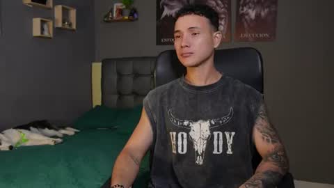 Snapshot of onyx_voss chatting on 07-16-26, 05:02 onyx_voss online show from 07-16-26, 05:02