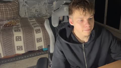 Snapshot of oofcblesssexx chatting on 12-09-24, 01:29 bless god online show from 12-09-24, 01:29