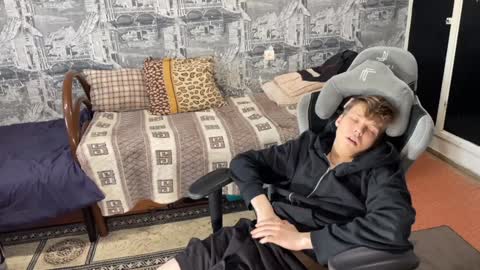 Snapshot of oofcblesssexx chatting on 12-11-24, 11:51 bless god online show from 12-11-24, 11:51