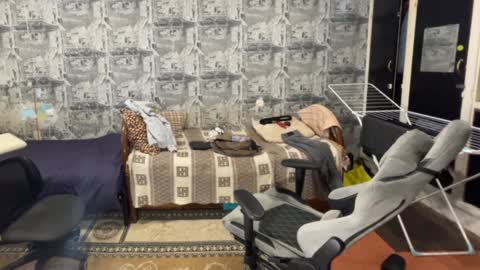 Snapshot of oofcblesssexx chatting on 12-28-24, 08:26 bless god online show from 12-28-24, 08:26