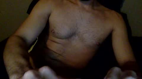 Snapshot of oofthatstuff chatting on 11-25-25, 04:07 oofthatstuff online show from 11-25-25, 04:07