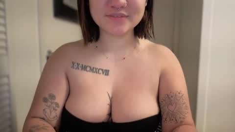 Miss Girly online show from 03-29-26, 10:48