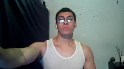 Snapshot of oomaurooo chatting on 06-15-26, 07:32 oomaurooo online show from 06-15-26, 07:32