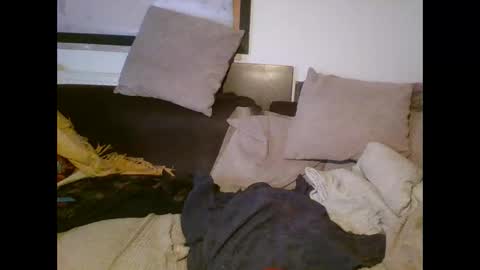 Snapshot of ooosmokerooo chatting on 02-19-25, 10:31 ooosmokerooo online show from 02-19-25, 10:31