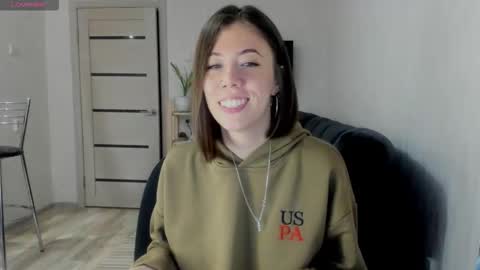 Britney online show from 10-24-25, 04:36