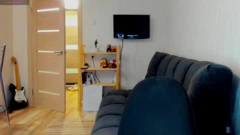 Britney online show from 04-02-26, 01:42