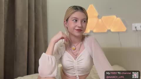 Snapshot of oops_my_english chatting on 02-06-26, 07:39 Nancy online show from 02-06-26, 07:39