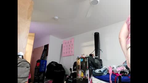 Snapshot of opalockajoe chatting on 02-03-25, 07:42 TsJojo online show from 02-03-25, 07:42