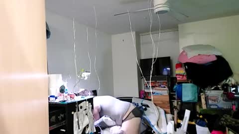 Snapshot of opalockajoe chatting on 09-18-25, 01:51 TsJojo online show from 09-18-25, 01:51