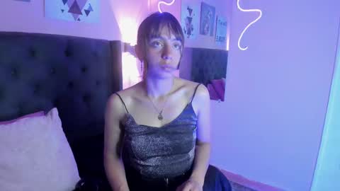 ophelune online show from 09-28-25, 03:56